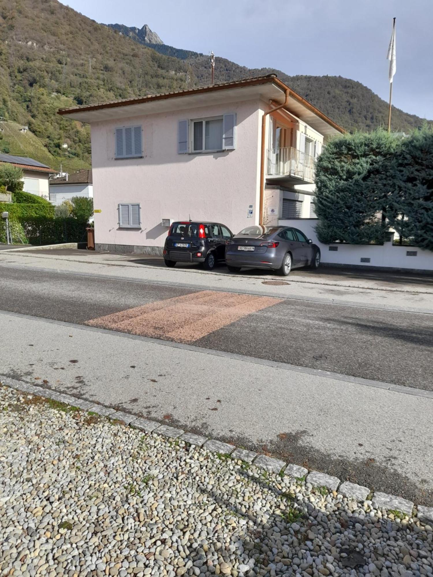 Garni Elisabetta Hotel Gordola Exterior photo